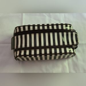 Henri Bendel cosmetic case